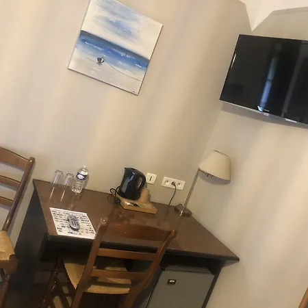 Logis De La Corniche Hotel
