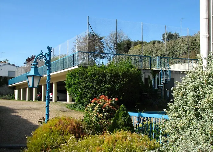 Отель Logis De La Corniche