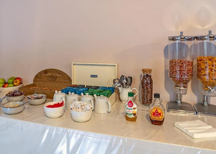 Logis De La Corniche Брест