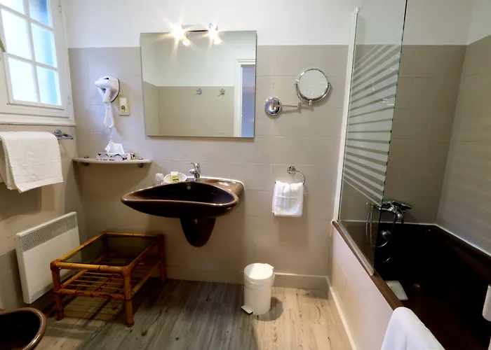 Logis De La Corniche Отель 3*