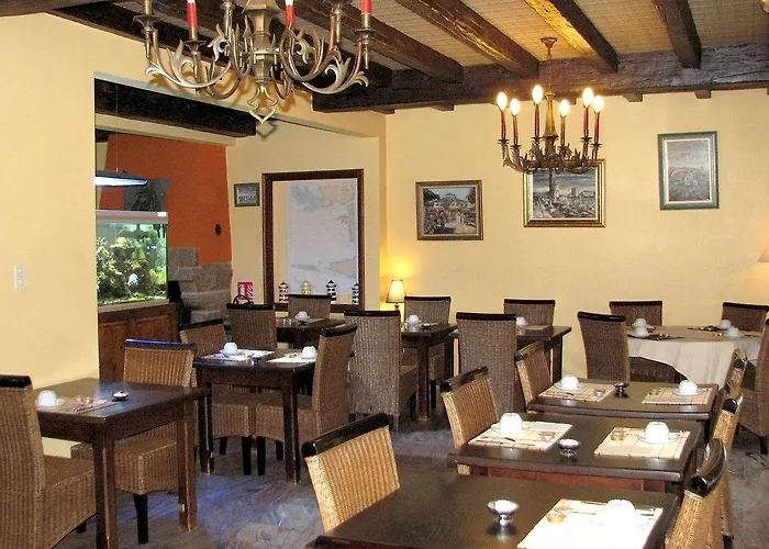 Logis De La Corniche 3*