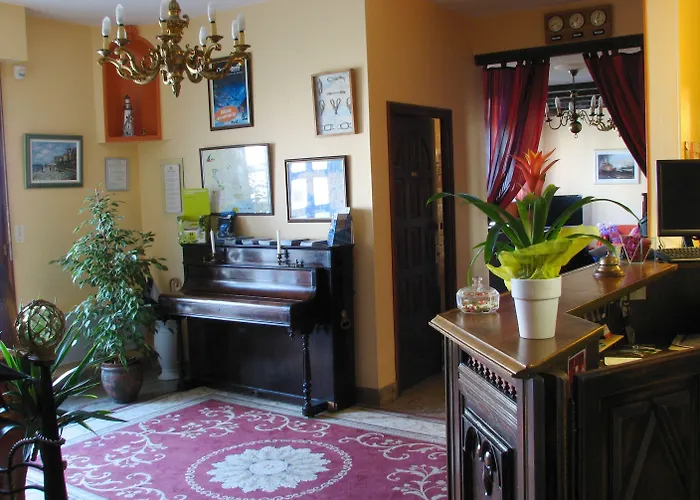 Logis De La Corniche 3*