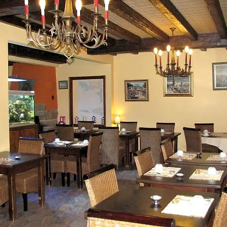 Logis De La Corniche 3*