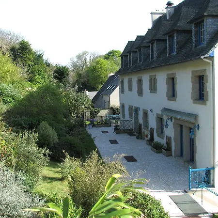 Hotel Logis De La Corniche 3*