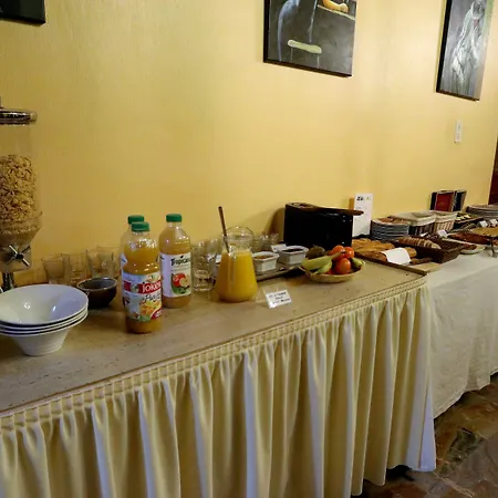 Logis De La Corniche 3* Breszt