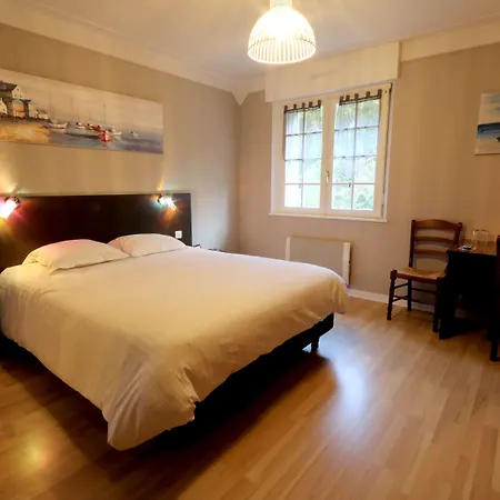 Logis De La Corniche Szálloda