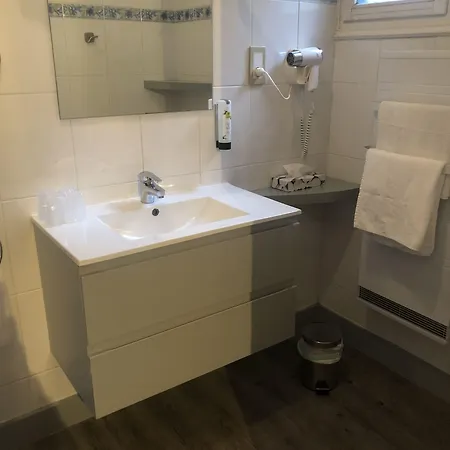 Logis De La Corniche 3*