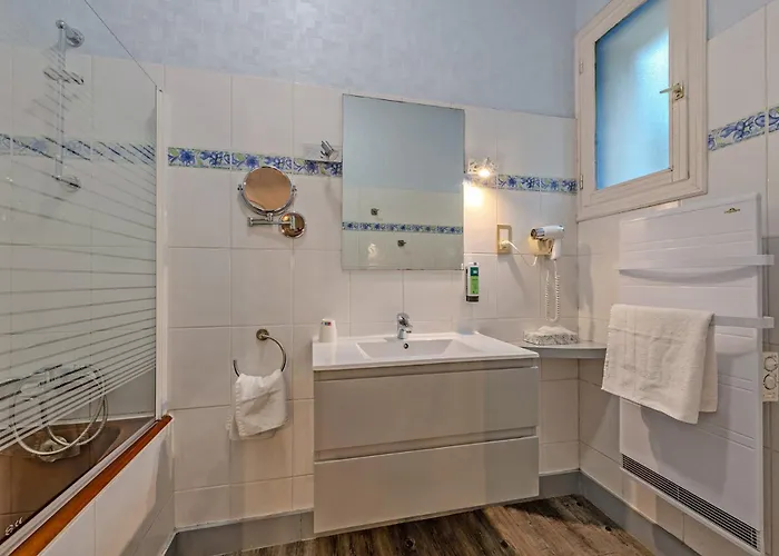 Hotel Logis De La Corniche Brest