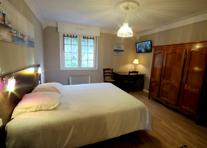 Logis De La Corniche 3*