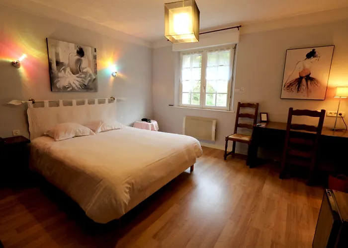 Logis De La Corniche Hotel 3*