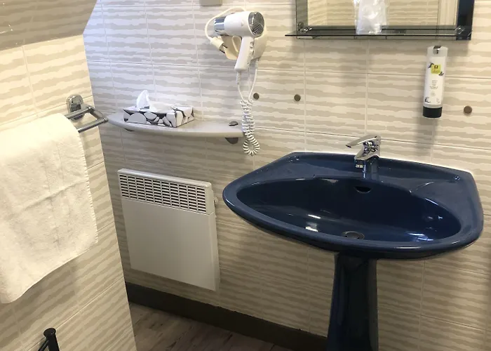 Logis De La Corniche 3*