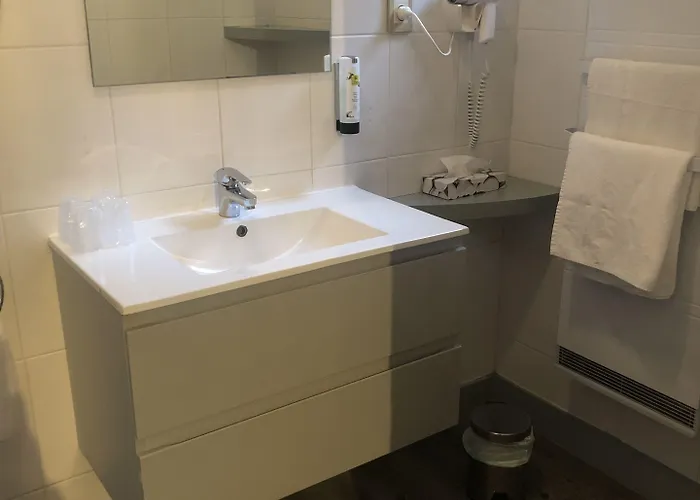 Logis De La Corniche 3*