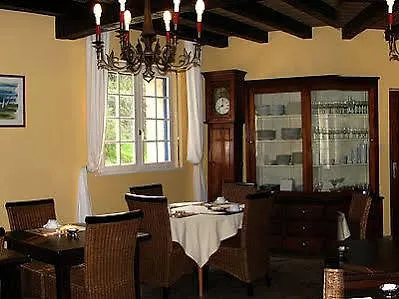 Hotel Logis De La Corniche 3*